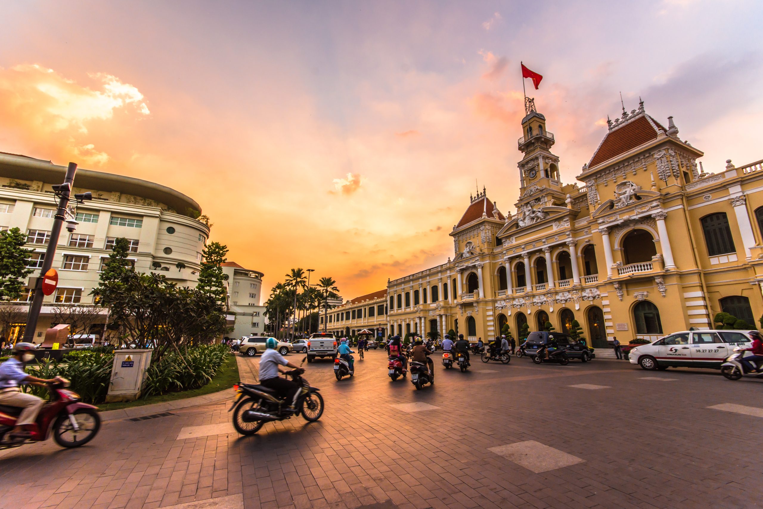Ho Chi Minh City Hall at twilight
